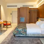 Hotel Abi's &