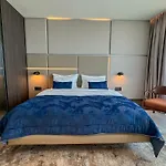 Abi's & Hotel Vlorë