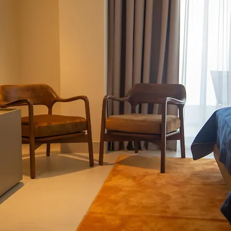 Hotel Abi's & Vlorë