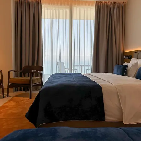 Abi's & Ξενοδοχείο Vlorë