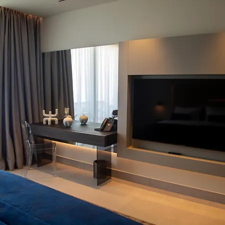 Ξενοδοχείο Abi's & Vlorë