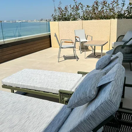 Abi's & Ξενοδοχείο Vlorë