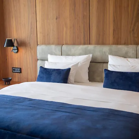 Hotel Abi's & Vlorë