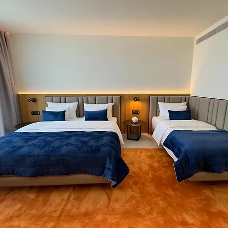 Abi's & Ξενοδοχείο