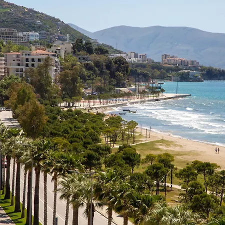Hotel Abi's &