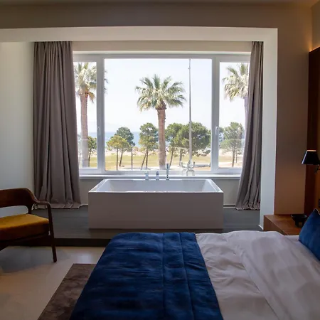 Abi's & Hotel Vlorë
