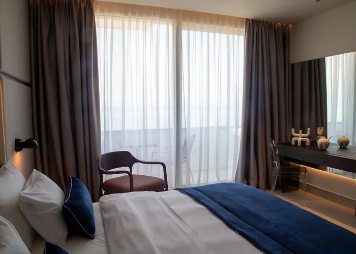 Hotel Abi's & Vlorë